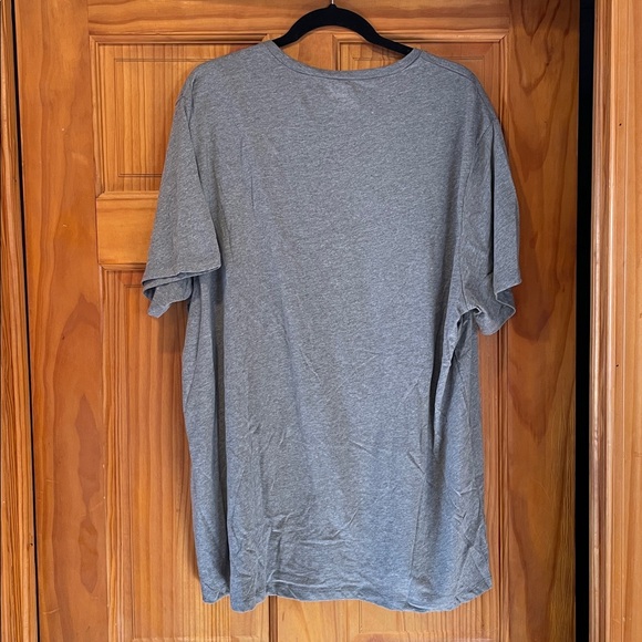 NWT Men’s Christmas Themed T-Shirt - Picture 4 of 6